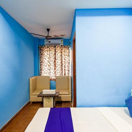 Hotel Blue Abedin Calcutta Exterior foto