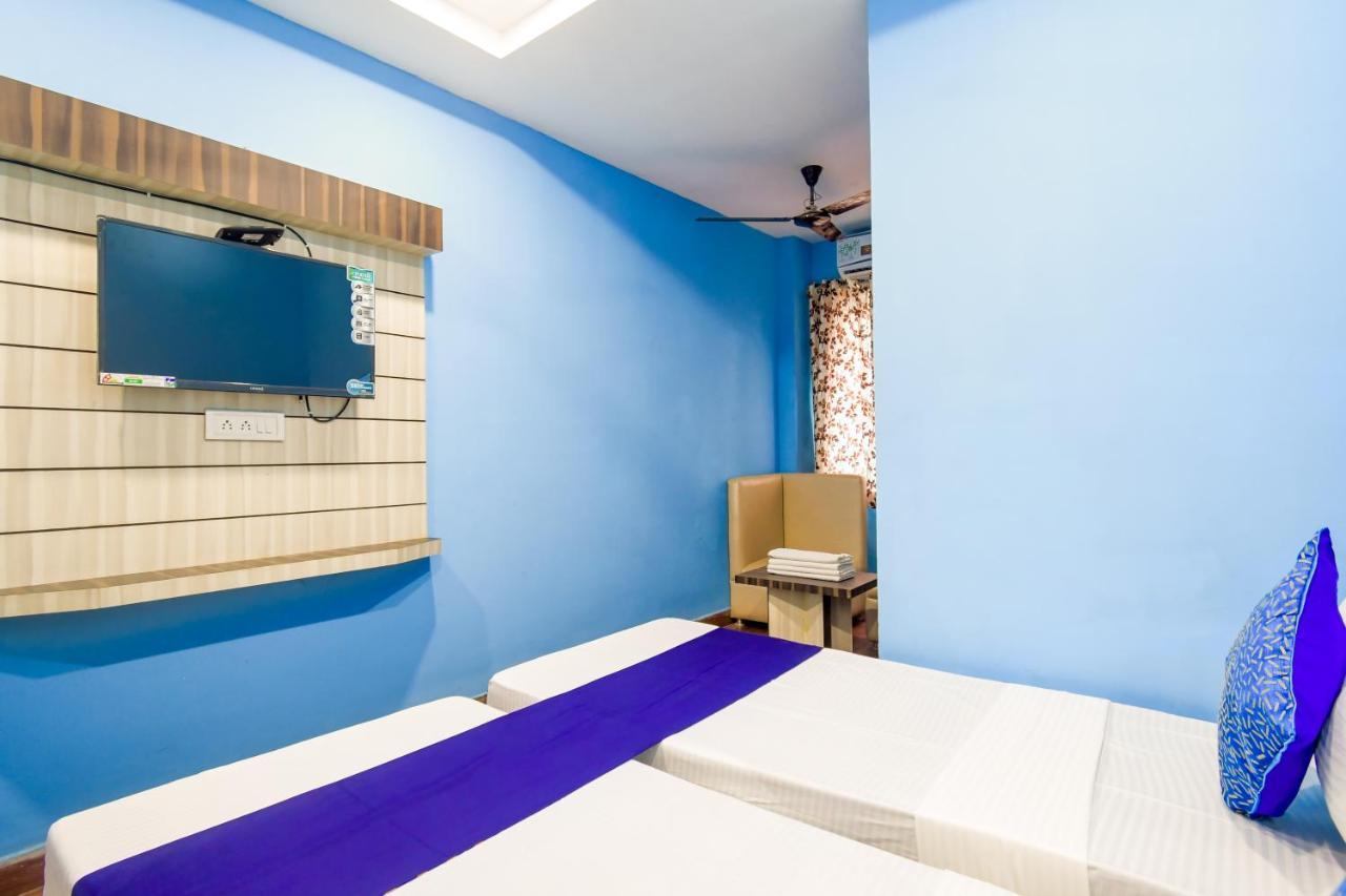 Hotel Blue Abedin Calcutta Exterior foto